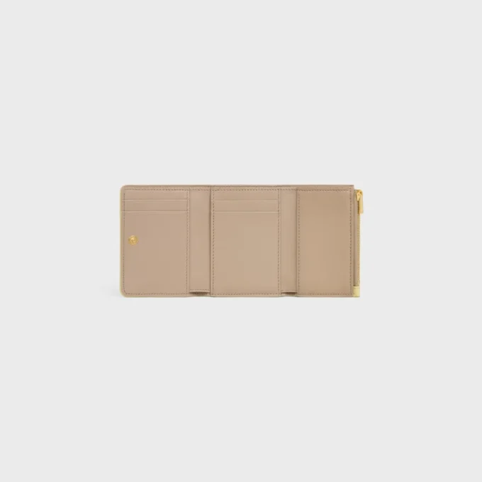 Fine Wallet Triomphe Stamp in Supple Grained Calfskin Fine Wallet Triomphe Stamp in Supple Grained Calfskin