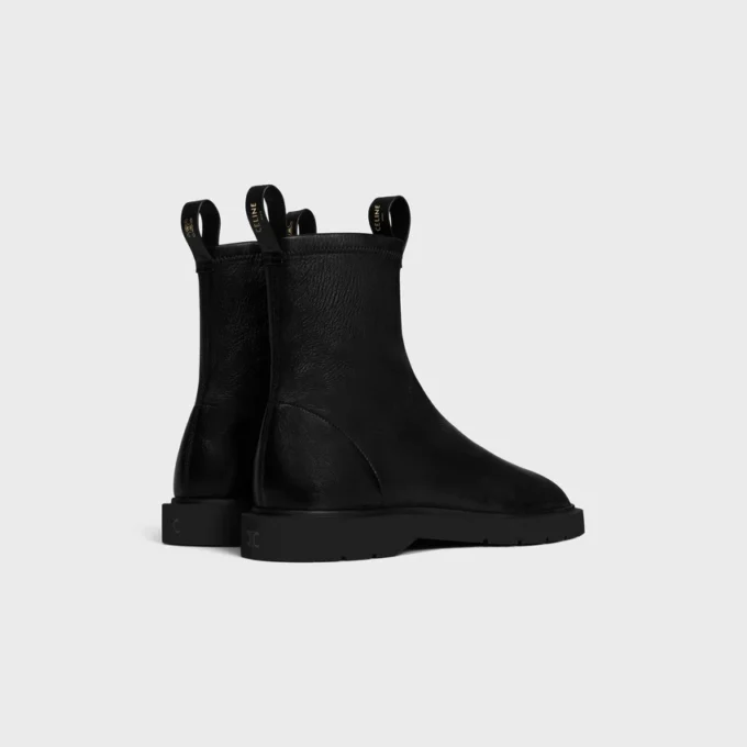 Flow – Zipped Boot in Stretch Lambskin Flow – Zipped Boot in Stretch Lambskin