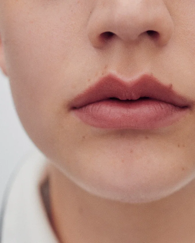 Le Rouge Celine 03 Aliénor – Matte Lip Balm Le Rouge Celine 03 Aliénor – Matte Lip Balm
