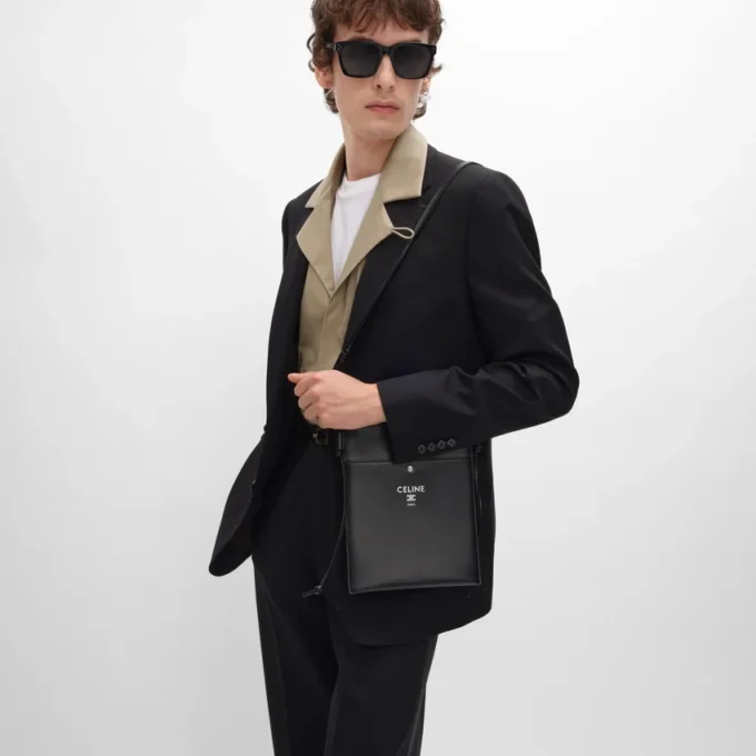 Sharp Pouch Take Away in Smooth Lambskin Sharp Pouch Take Away in Smooth Lambskin