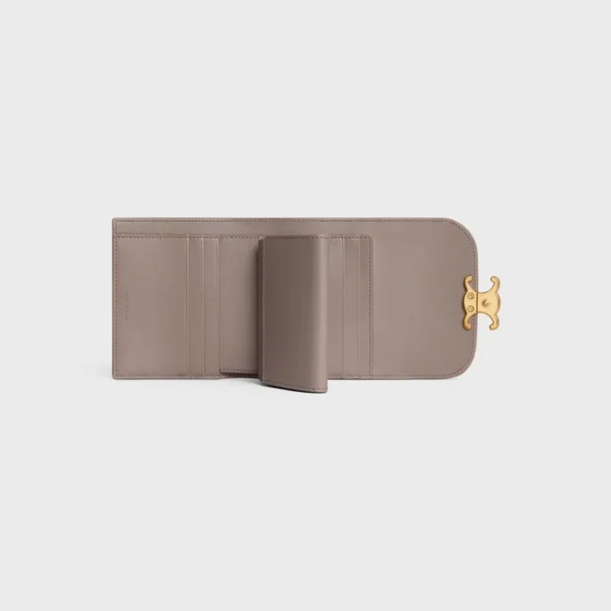 Small Flap Wallet Triomphe in Shiny Calfskin Small Flap Wallet Triomphe in Shiny Calfskin