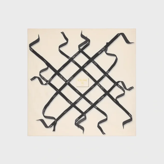 Square in Silk Twill Square in Silk Twill
