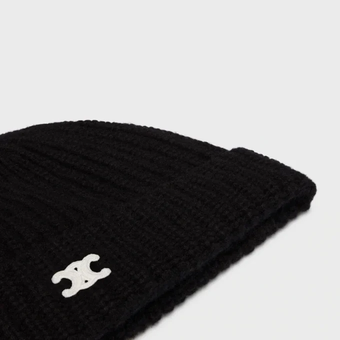 Triomphe Beanie in Scottish Cashmere Triomphe Beanie in Scottish Cashmere