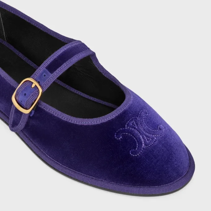 ÈVe Triomphe Ballerina in Velvet ÈVe Triomphe Ballerina in Velvet