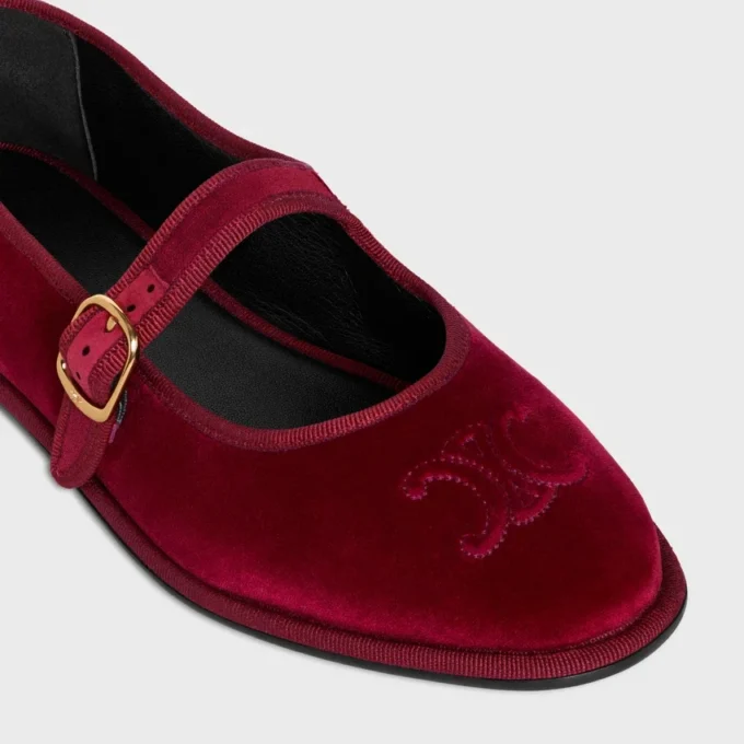 ÈVe Triomphe Ballerina in Velvet ÈVe Triomphe Ballerina in Velvet